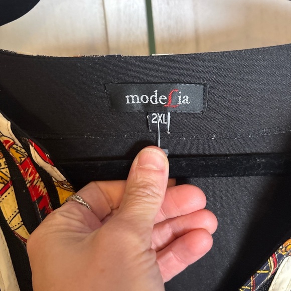 Women's Striped Blouse - Black, White, Gold - Picture 4 of 5